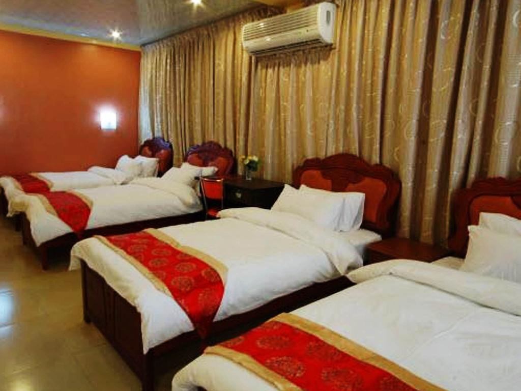 A&A Plaza Hotel Puerto Princesa Ngoại thất bức ảnh