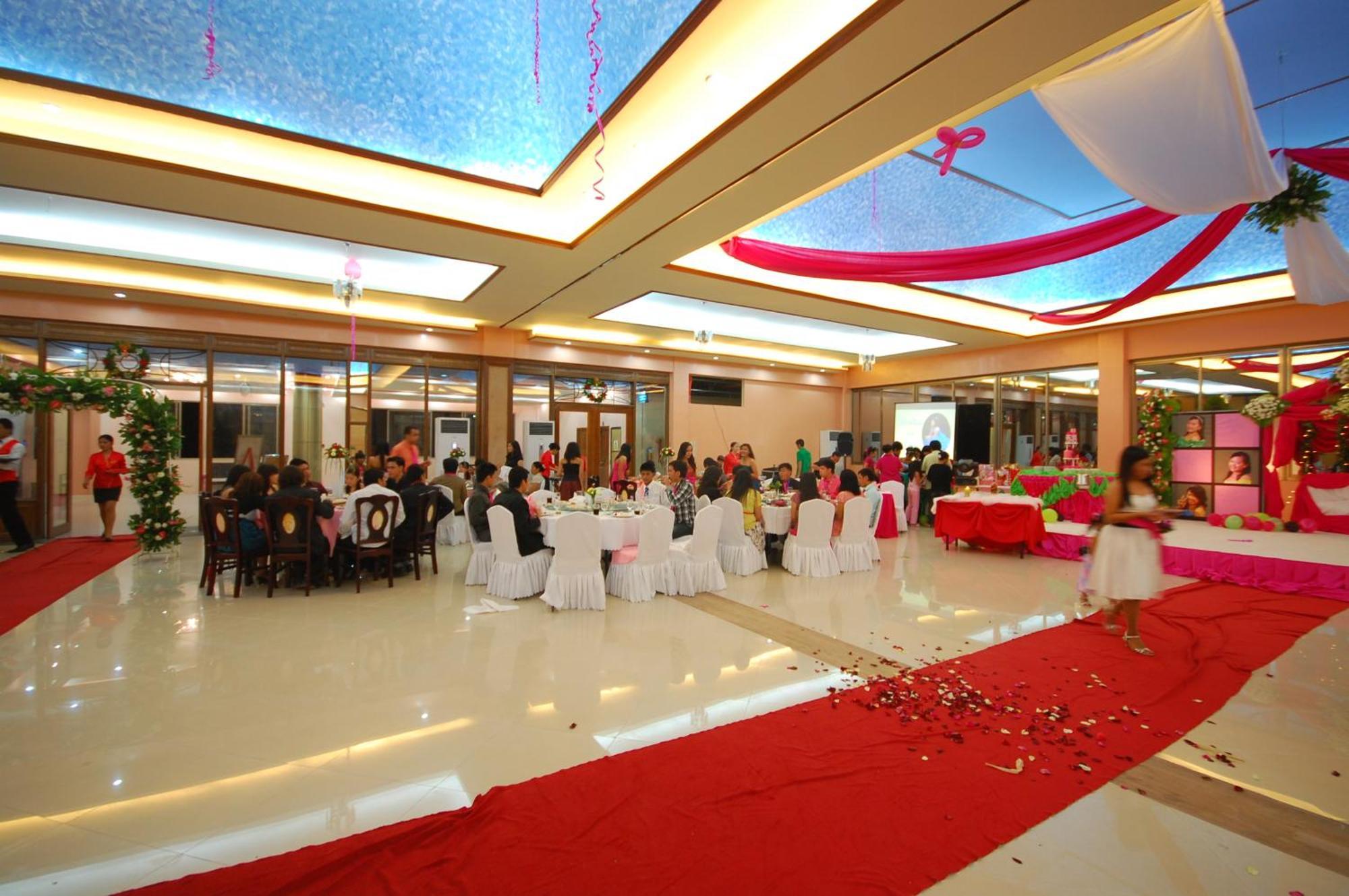 A&A Plaza Hotel Puerto Princesa Ngoại thất bức ảnh