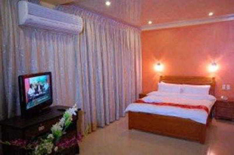 A&A Plaza Hotel Puerto Princesa Ngoại thất bức ảnh